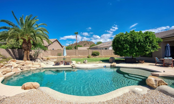 Boulder Mountain Highlands House | Charming 4-bedroom house with resort-like backyard in Northeast Mesa