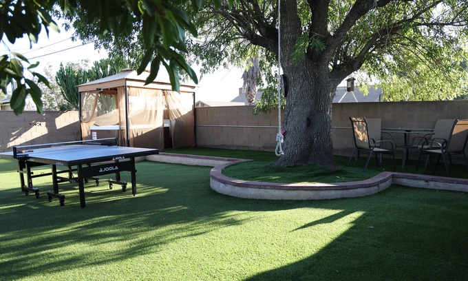 Sun Valley House | Charming 4-bedroom house with WiFi and AC in lovely Los Angeles