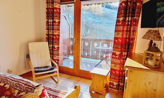 Montalbert Apartment | Charming 4-person apt at the foot of the slopes, pets welcome