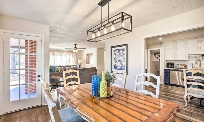 New Castle House | Charming 5-Bedroom Birmingham Escape – Perfect for Groups