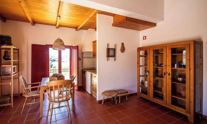 Montargil Cottage | Charming 5-bedroom cottage in lovely Montargil with AC
