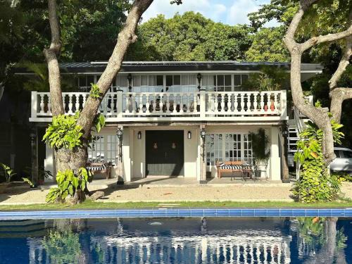 Lian Villa | Charming 6BD Villa , Pool, Wi-Fi, Solar Energy