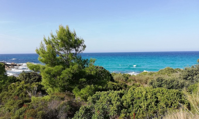 Lozari Condo | Charming air-conditioned accommodation Communal swimming pool 4 people