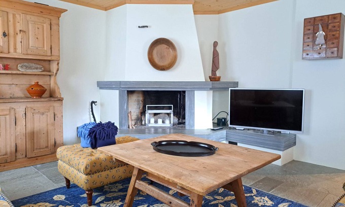 Laax Apartment | Charming and Modern Chalet (Laax Chalet)