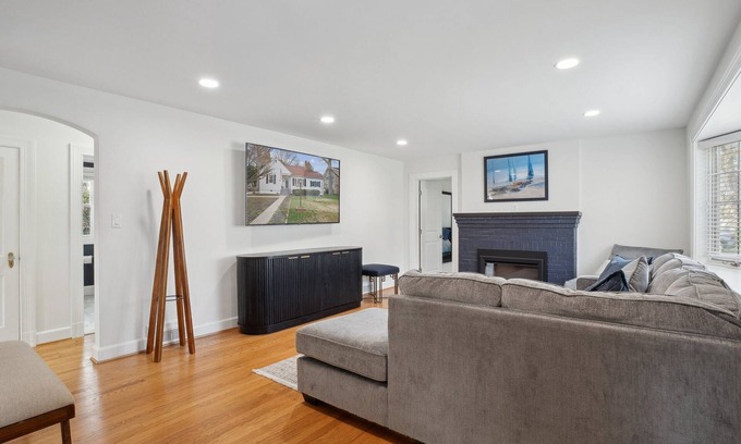 Annapolis House | Charming Annapolis Get Away!