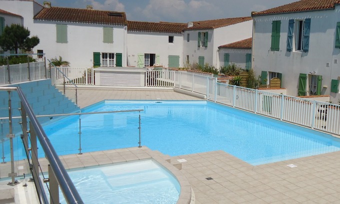 Saint-Martin-de-Re Apartment | CHARMING APARTMENT WITH TERRACE AND POOL IN RESIDENCE