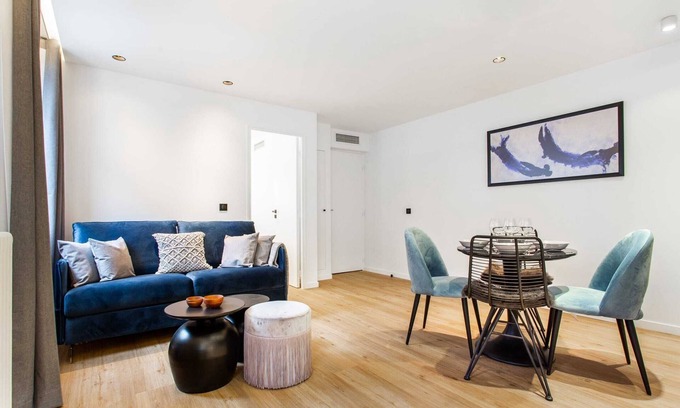 Hopital Saint-Louis Apartment | Charming apartment - 1BR/4P - Canal St Martin