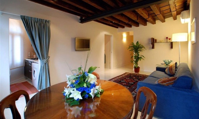 San Marco Apartment | Charming apartment 200 meters from Piazza San Marco Grecale