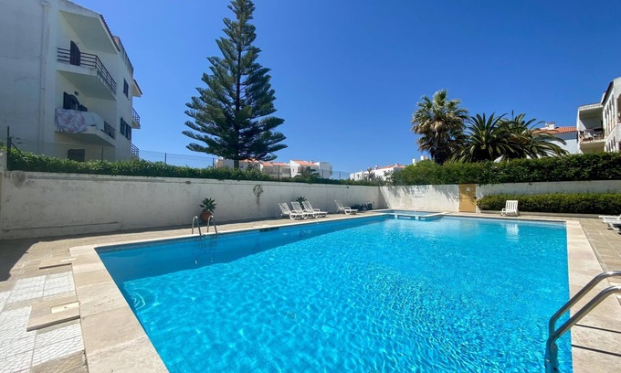 Funchal Apartment | Charming apartment in a quiet area with a pool