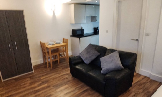 South Bermondsey Apartment | Charming apartment with WiFi in lovely London