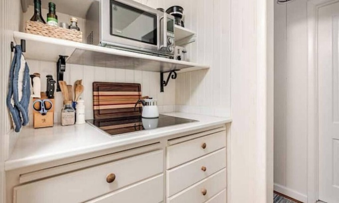 Hampton Bays Apartment | Charming Apt in the Heart of the Hamptons