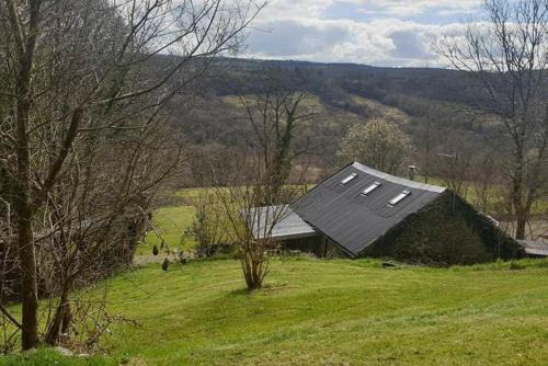 Llanelli House | Charming Barn Conversion - Idyllic Rural Retreat- Pet Friendly