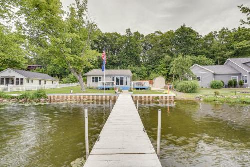 Battle Creek House | Charming Battle Creek Cottage with Dock!