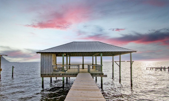 Fairhope House | Charming Bayfront Getaway - Private Pier