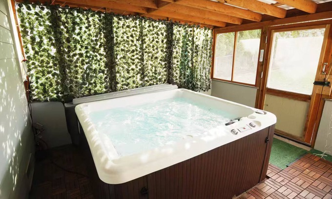 Camano Island House | Charming beach home with Ocean & Mt. Baker View and Hot Tub!