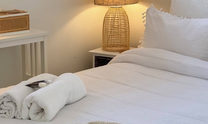 Culburra Beach Bed & Breakfast | Charming bed & breakfast with AC, WiFi in beautiful Culburra Beach