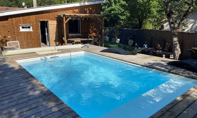 Biscarrosse House | Charming Biscarrosse Lake Home - 4BR, Pool, A/C, Near Beach & Cycling, Sleeps 8