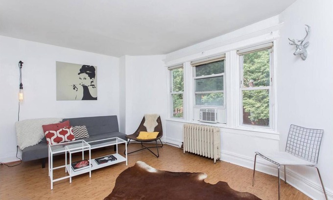 Brooklyn House | Charming Brooklyn Apartment w/Character