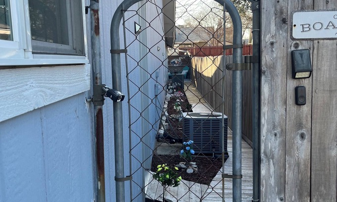 Heritage House | Charming bungalow near Sea World - Lackland AFB