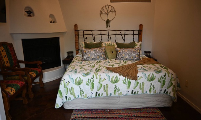 Casa Grande House | Charming Casita with private entrance and porch