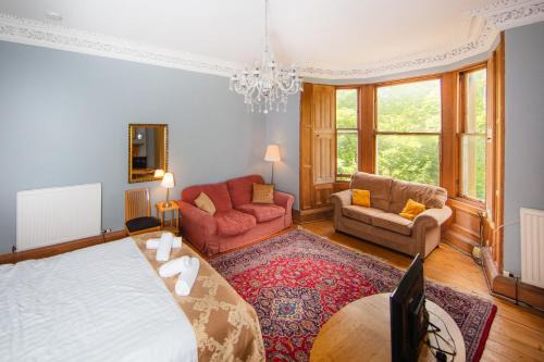 Newington Apartment | Charming City Escape by the Meadows