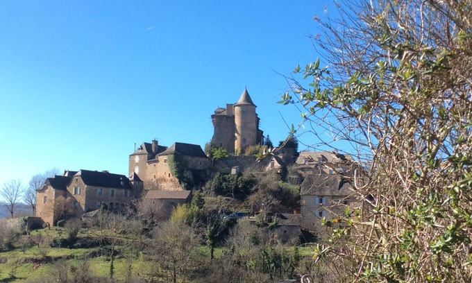 Clairvaux-d'Aveyron House | CHARMING COMFORT 15 minutes from Rodez