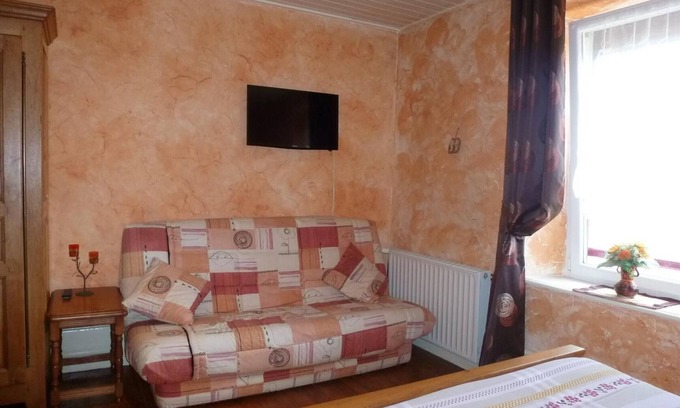Villafans Bed & Breakfast | Charming Comfort Room with Wifi, Fireplace in Ognon Valley Village