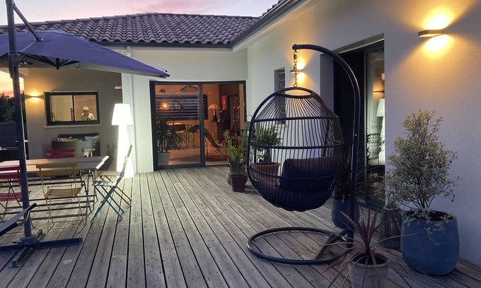 Sanguinet House | Charming, comfortable house with swimming pool 5 minutes from the beach!