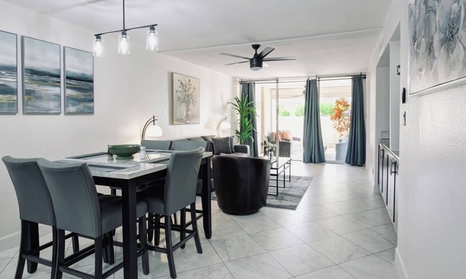South Scottsdale Condo | Charming Condo in Scottsdale, AZ. 2bd en-suites. Pool/Hot tub