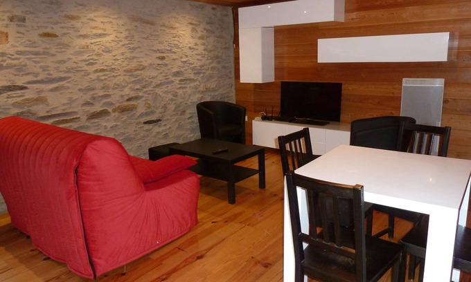 Cadeilhan-Trachere Cottage | charming cottage. 50m2 fully renovated for 4 people quiet