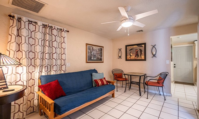 Palm Beach - West Palm Beach Cottage | Charming Cottage in Beautiful Lake Worth Beach