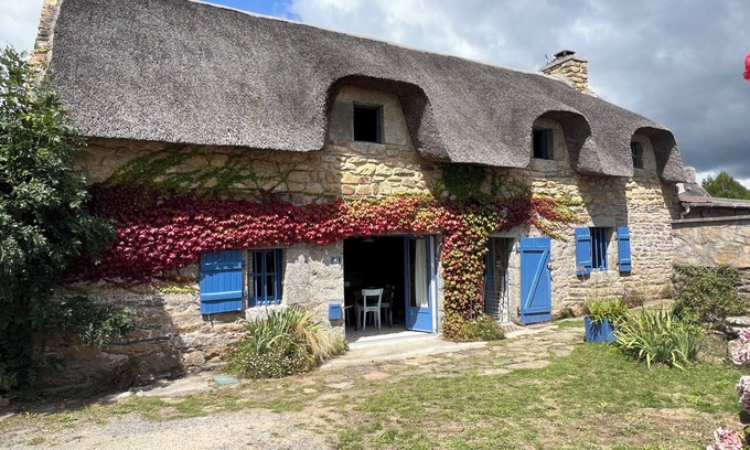 Nevez House | Charming cottage 500m from the sea. Fireplace. Ideal for large families
