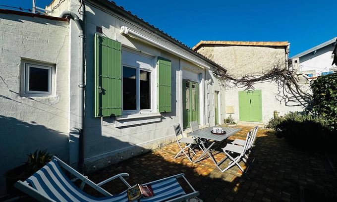 Fouras House | Charming cottage in Fouras, 200m from the beach, perfect for 4 guests