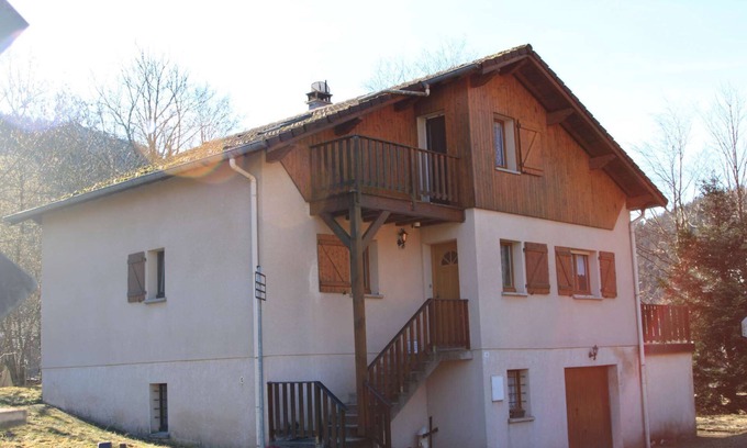 La Bresse House | Charming cottage in the heart of greenery, ideal for spending time with family or friends.