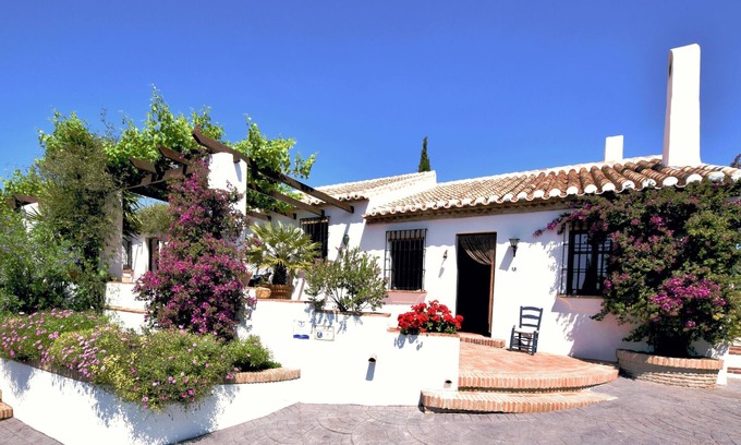 Antequera Ski Chalet | Charming cottage near El Torcal de Antequera