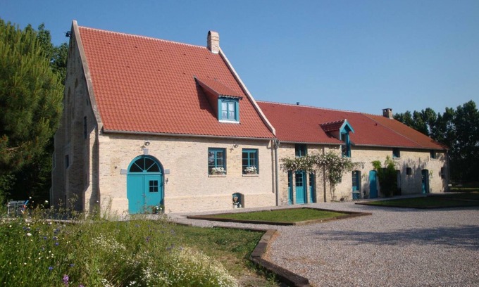 Quaedypre Cottage | Charming cottage near Bergues, 9 pers capacity, modern comfort
