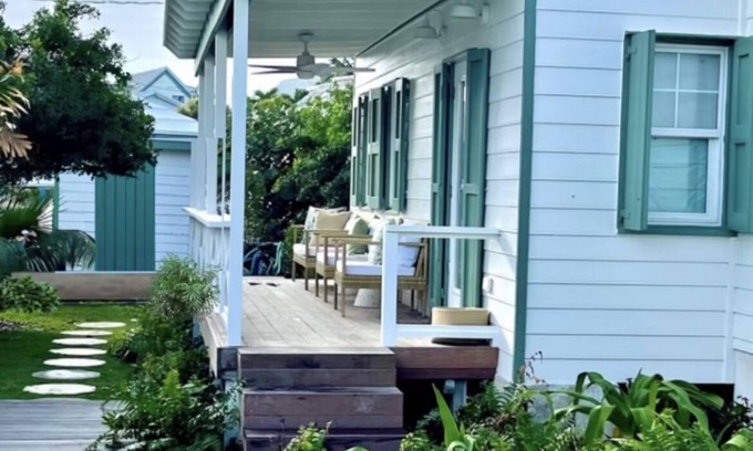 Hope Town Cottage | Charming Cottage w/pool- in the highly desired settlement