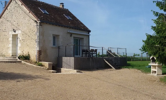 Houssay Cottage | Charming cottage with fireplace and garden, perfect for families