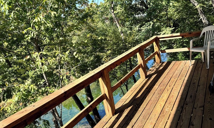 Tahlequah Apartment | Charming Cozy 1-bedroom Riverside Apartment with AC, WiFi in peaceful Tahlequah