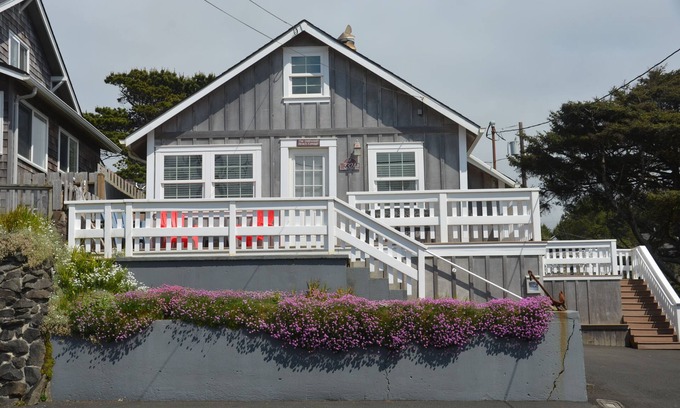 Nelscott Cottage | Charming Cozy Cottage w/OceanView! Steps to Beach! W/2 large decks and WiFi!