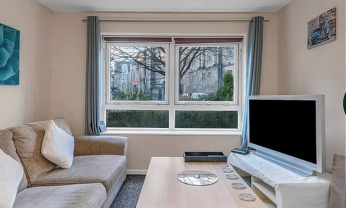 Gifford Apartment | Charming Edinburgh KEYWORKS CONTRACTERS BUSINESS TRAVELLERS ECT ECT