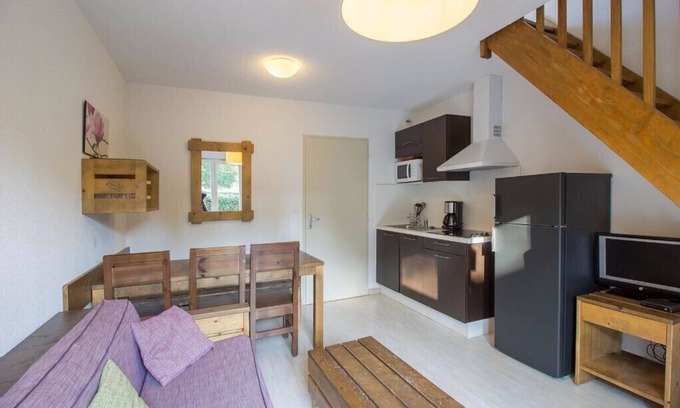 Aureilhan Apartment | Charming family apartment for 4 people with swimming pool on the edge of Lake Aureilhan