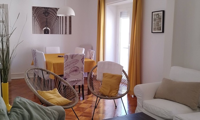 Sao Jorge de Arroios Apartment | Charming Family Apartment II