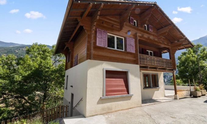 Granges Apartment | Charming family home