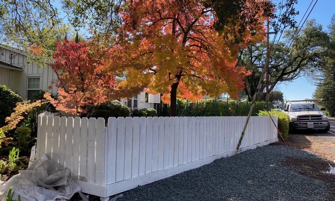 Napa House | Charming Farmhouse near Downtown
