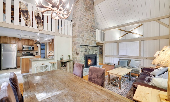 Pocono Pines Other | Charming Farmhouse in Lake Naomi