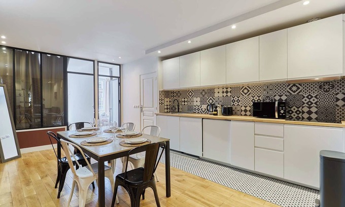 Les Halles Apartment | Charming Flat in the Heart of Paris