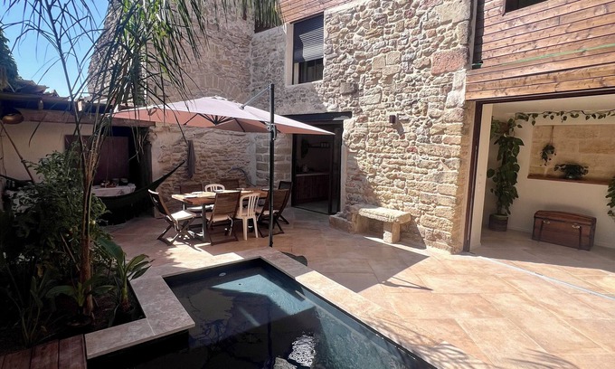 Gallargues-le-Montueux House | Charming house with swimming pool, in the heart of the village of Gallargues-Le-Montueux.