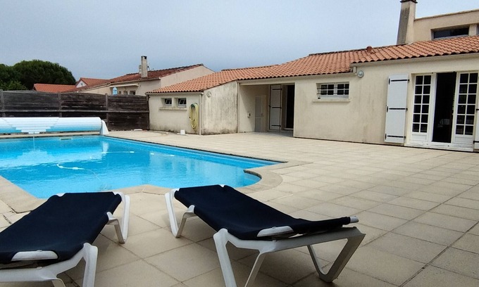 Saint-Georges-d'Oleron House | Charming 3-Bedroom Oléron House with Pool, Near Foulerot Beach