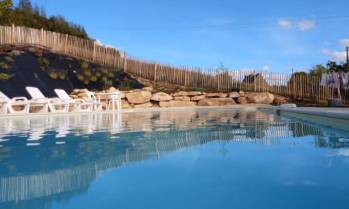 Saint-Vincent-de-Cosse Villa | Charming Farmhouse Villa, Private Pool, WiFi, 4G, 3.5 Hectares - Beynac, Sarlat